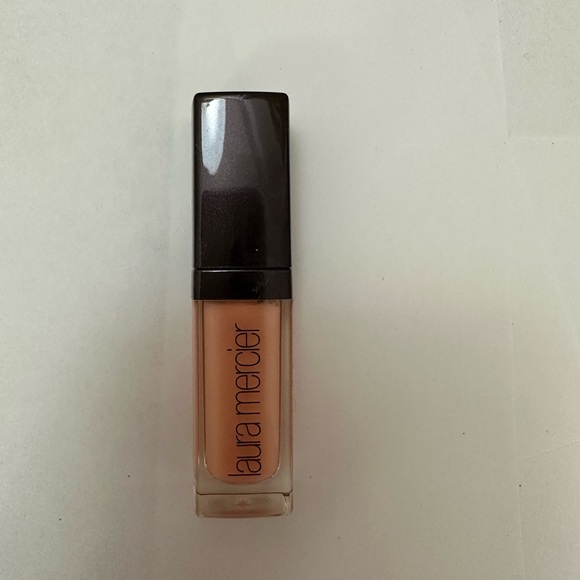 Laura Mercier Lip Glacé (Lip Gloss) Shade: Bare Pink - Picture 5 of 5